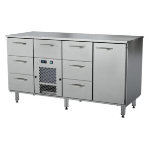 InoxBaltic Elintarvikevetolaatikosto 7xGN1/1-150,ovi oikealla. GN johteet